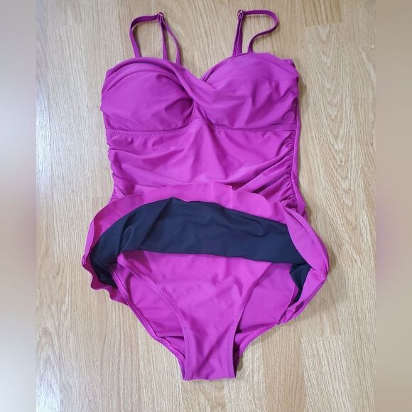 Shore Shapes Swimwear Ruched One Piece Swim Dress sz 8 - Picture 2 of 9